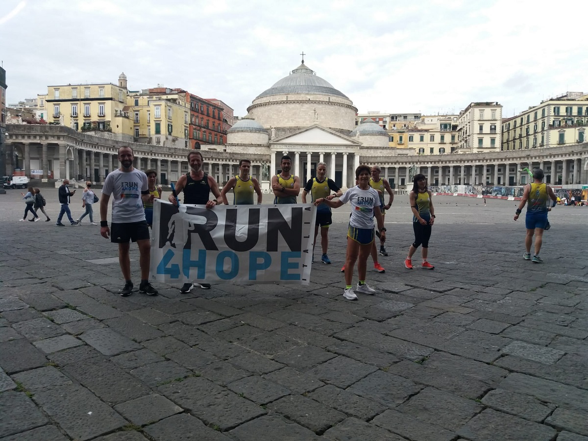 Run4Hope 2021 arrivo Campania Napoli Piazza Plebiscito